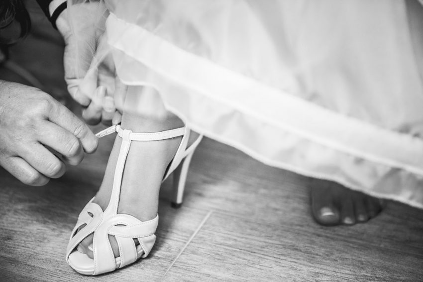 Fotografia de bodas, Detalles de bodas, fotógrafos de bodas, bodas Córdoba, Zapatos de novia