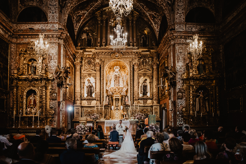 fotografía de boda, fotógrafos de bodas córdoba, bodas Córdoba, novias, Iglesia de San Cayetano