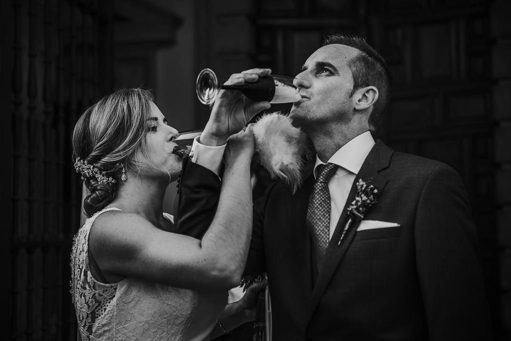 fotografía de boda, fotógrafos de bodas córdoba, bodas Córdoba, novias, Iglesia de San Cayetano