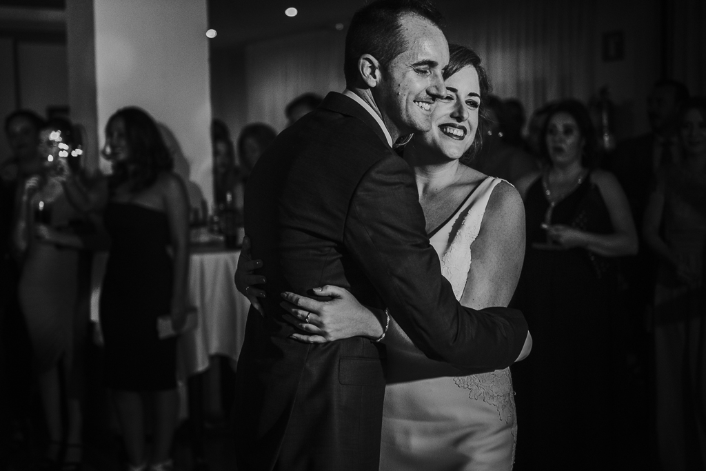 fotografía de boda, fotógrafos de bodas córdoba, bodas Córdoba, novias, Hotel NH Córdoba Guadalquivir, Hesperia Córdoba, Baile