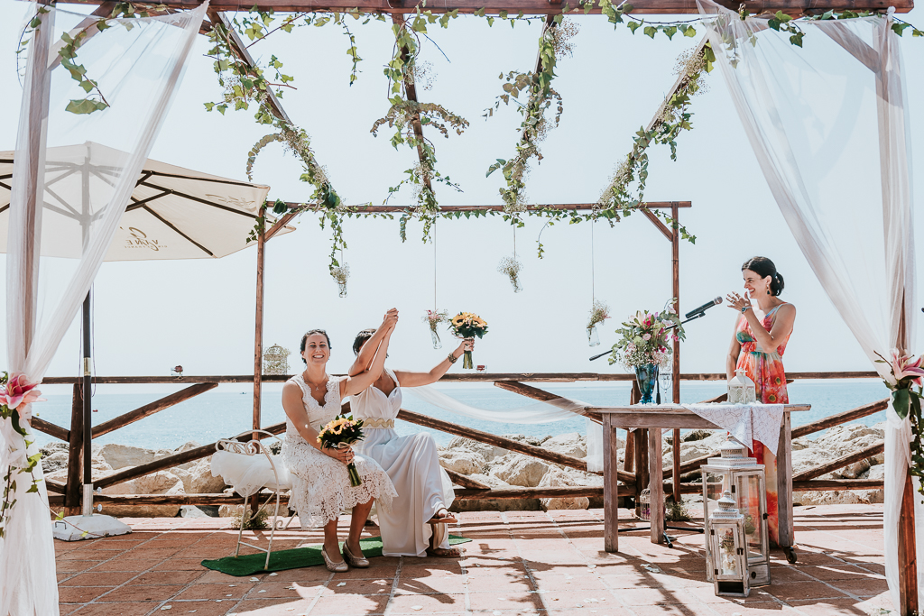 fotografia de boda, boda en Puerto Niza, Málaga, fotógrafos de boda Málaga, Fotografo de bodas Córdoba, Boda mujeres, Boda chicas, Puerto Niza, boda en la playa