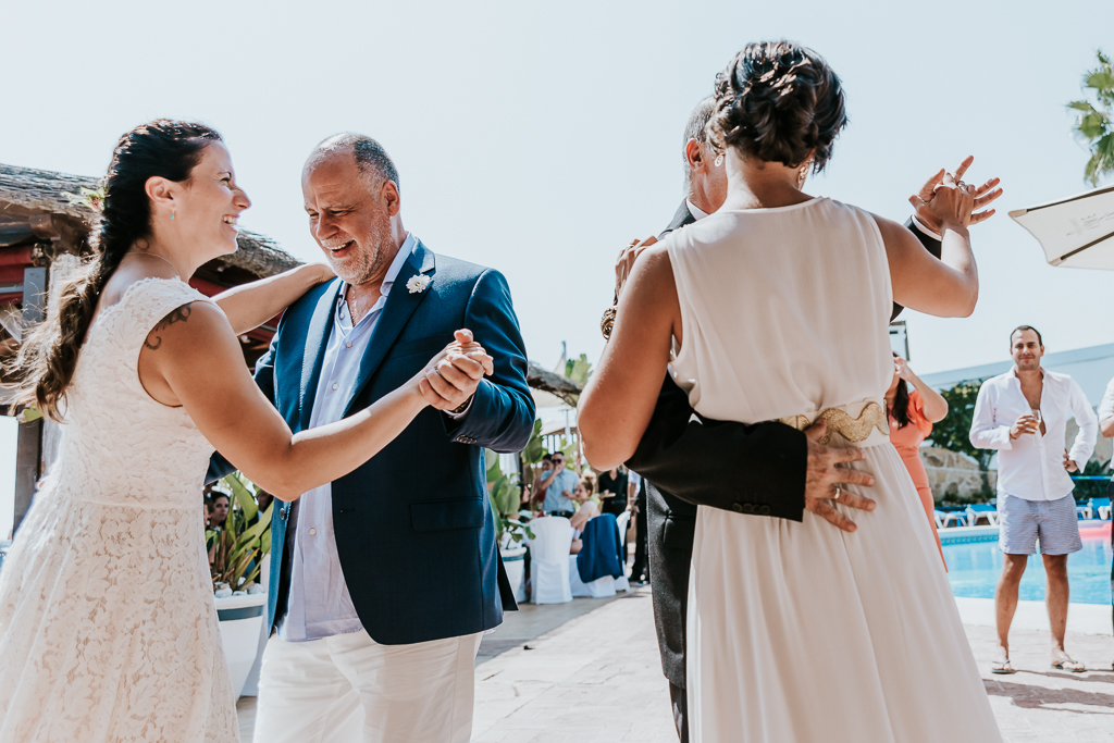 fotografia de boda, boda en Puerto Niza, Málaga, fotógrafos de boda Málaga, Fotografo de bodas Córdoba, Boda mujeres, Boda chicas, Puerto Niza, boda en la playa