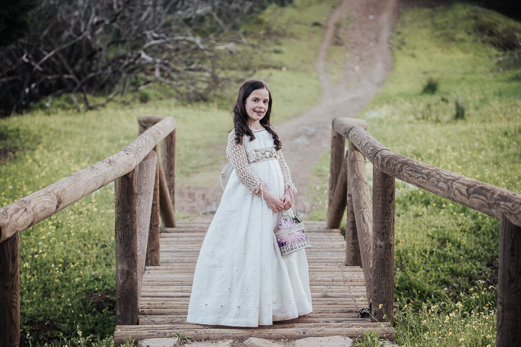 comunión niña puente